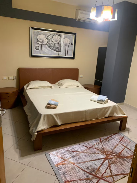 Grande Lebon Central  Share  Save-14